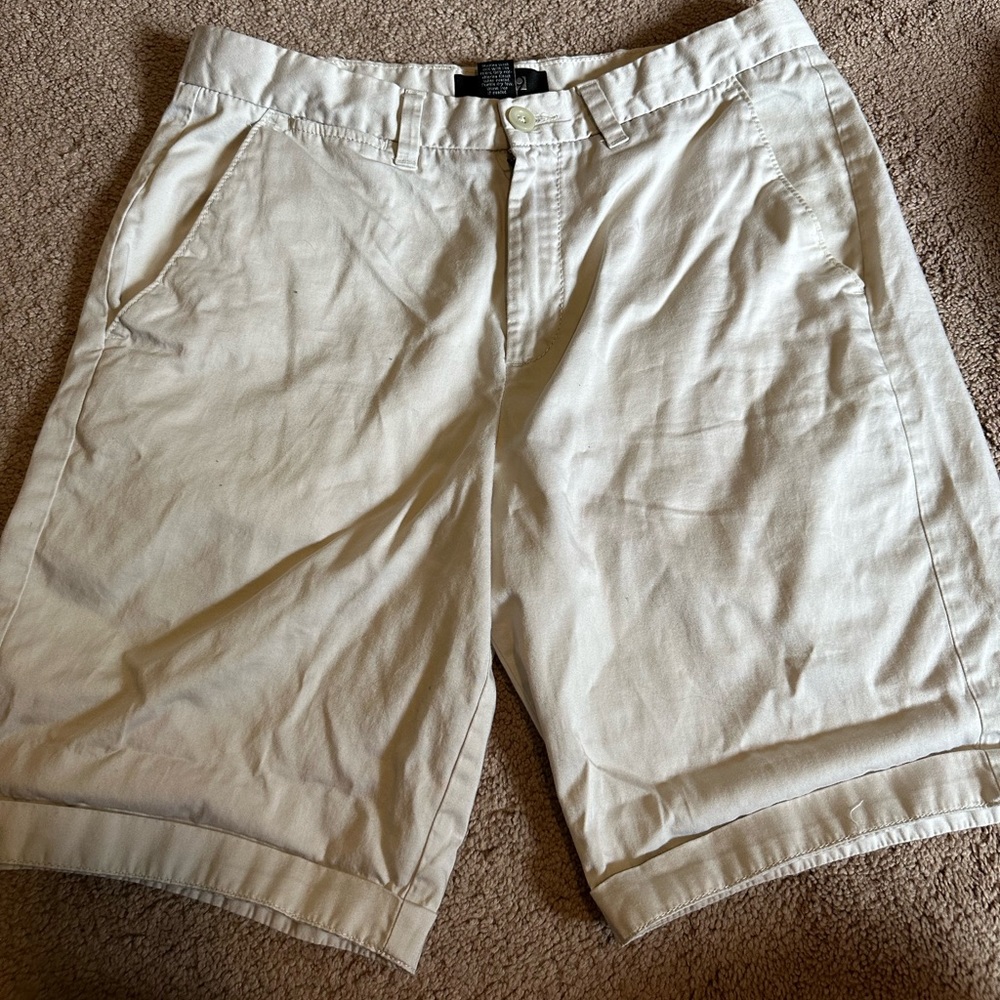 Apt. 9 men’s shorts